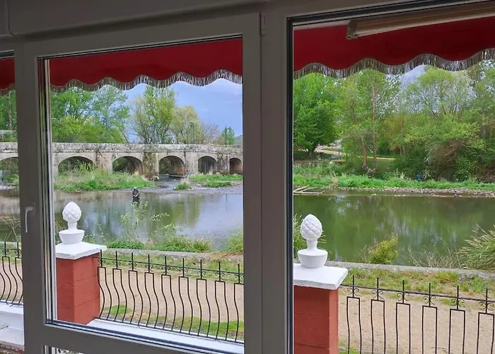 Casa La Riera 皮苏埃加河畔萨利纳斯